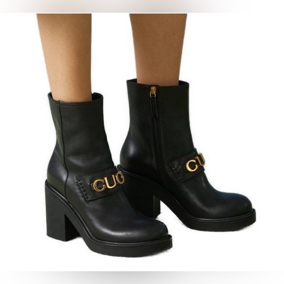 NEW GUCCI BLACK LEATHER LUG SOLE GUCCI SCRIPT LOGO ANKLE BOOTS SHOES 39/ US 9